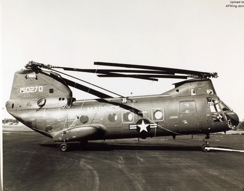 CH-46A生产型的旋翼可以折叠