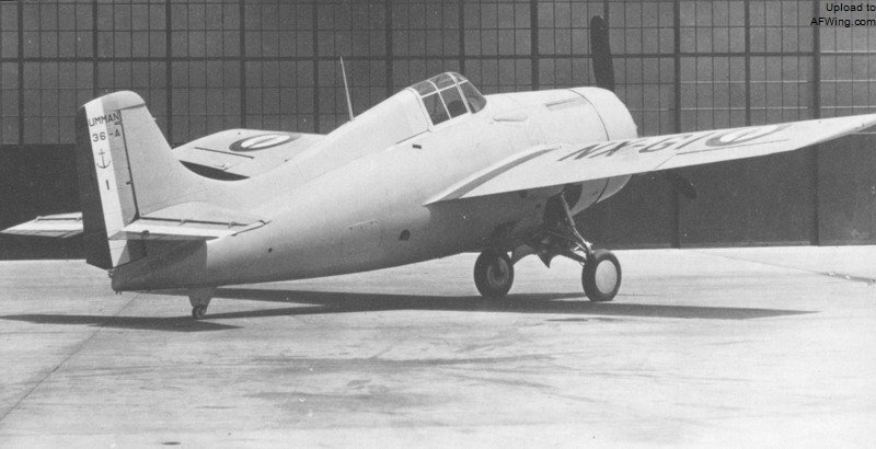 G-36A于格鲁曼工厂。可以看到机翼上的法国海军航空兵国籍标识 