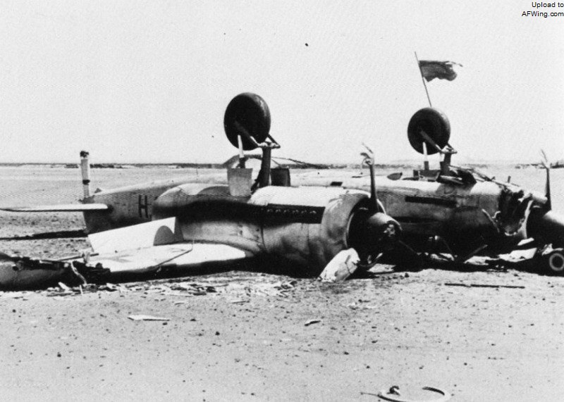 V4于1944年6月1日在塔讷维茨机场起飞时因机鼻轮故障坠毁，两名机组人员安然无恙