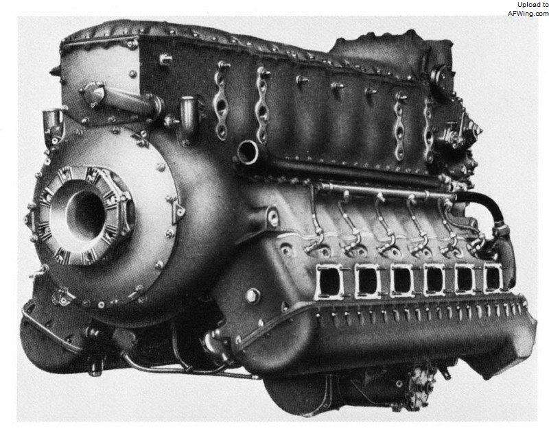 容克斯Jumo211F液冷发动机是多数Ta 154原型机和预生产型的动力，1944年中期被Jumo211N取代