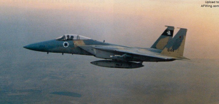 1980年代中期以色列空军试验过幽灵灰加沙色的迷彩涂装