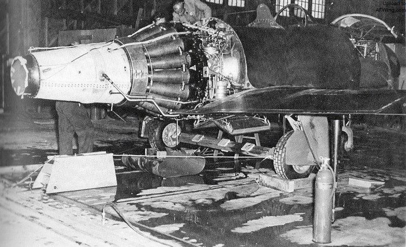 XP-80安装哈尔福德H.1B发动机