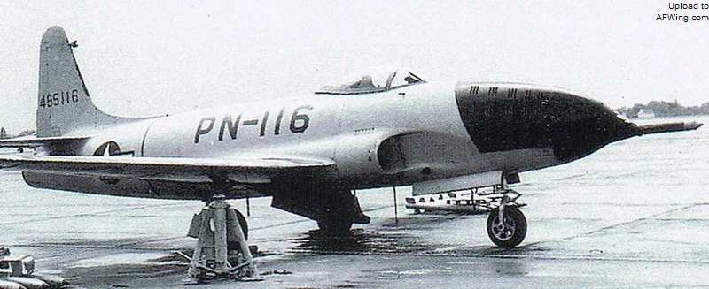 P-80A-1-LO 44-85116火箭弹测试机，机鼻布满通风孔
