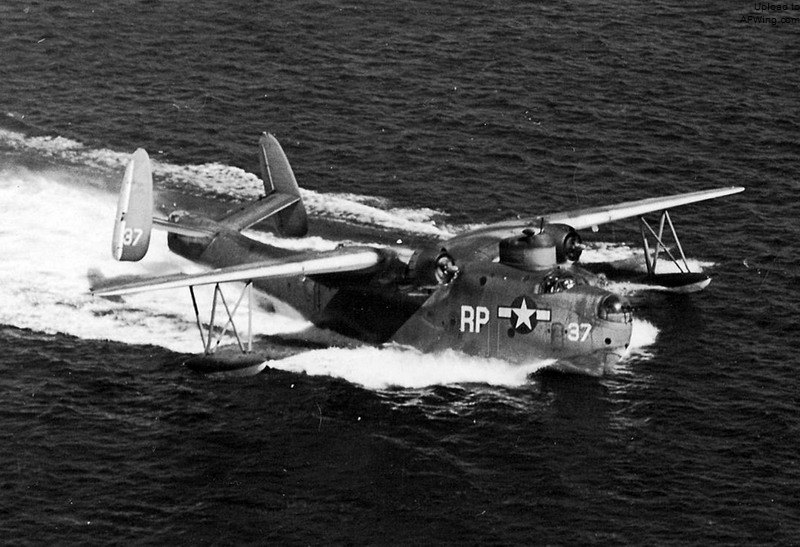 PBM-3D_Mariner_taxiing_at_NAS_Pensacola_1944.jpg