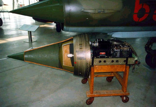 米格-23S安装的是仍是米格-21截击型的RP-22M蓝宝石-22雷达