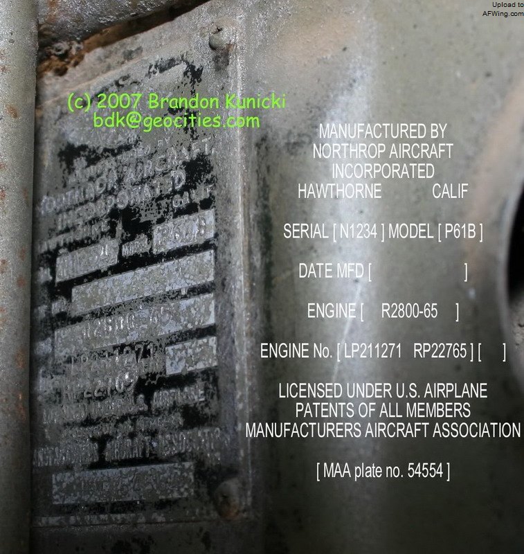 北航P-61完整的机身铭牌