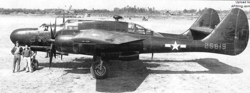 第426夜间战斗机中队的P-61A-10 42-5619，四川境内一个前进机场