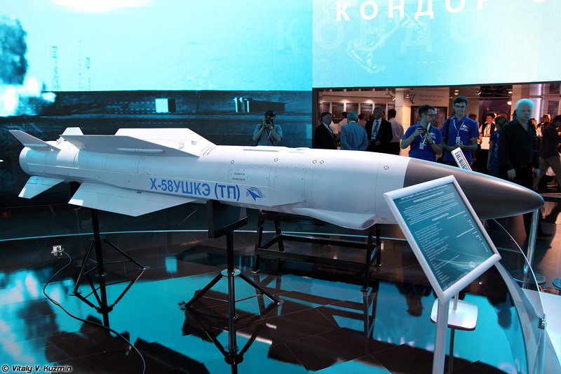 在苏-57可挂载的武器中，Kh-58UShKE和Kh-31AD将居于非常重要的地位。Kh-31AD是一种能够以3马赫飞行的反舰导弹