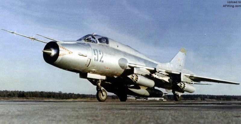 苏-17M3原型机，利用双座型的大空间来发展更先进的单座型是个好思路