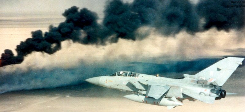 皇家空军的&ldquo;狂风&rdquo;中队，无论是装备IDS还是ADV的，从1990年8月第一架&ldquo;狂风&rdquo;抵达沙特参加&ldquo;沙漠盾牌&rdquo;行动时，就几乎连续参加了一系列作战行动