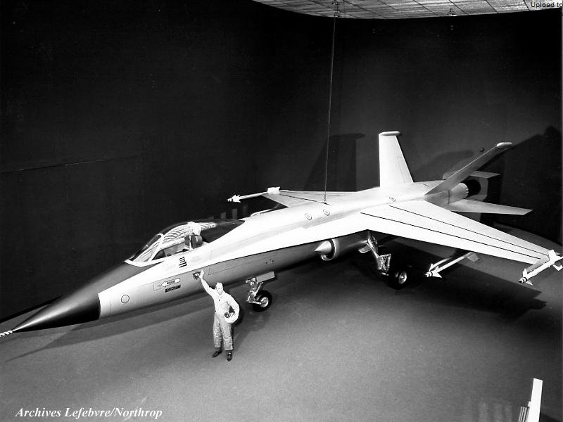 YF-17由诺斯罗普P-530衍生而来，两者非常相似