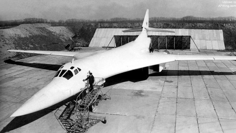 普里卢基基地第184重型轰炸机航空团崭新的图-160