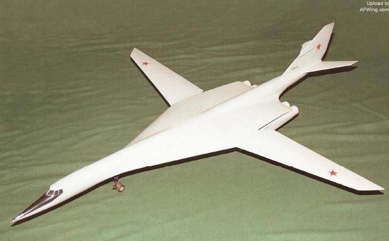 在后来的设计演进中，图-160全盘接受了米亚西舍夫M-18方案的布局，奠定了今天的气动外形