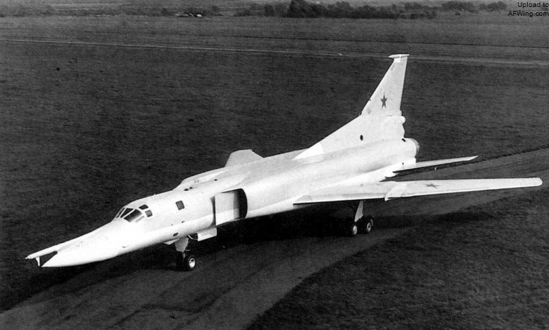 图-22M1原型机，安装是NK-144-22发动机