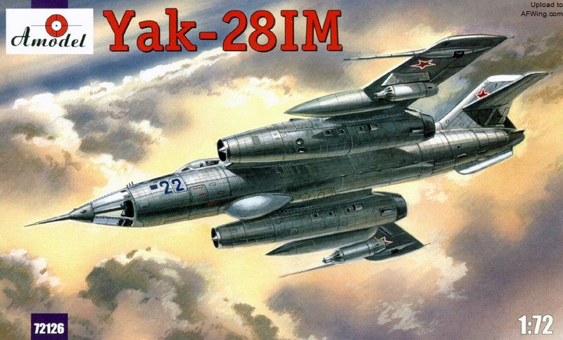 雅克-28IM原型机，只是翼下增加了两个武器挂架