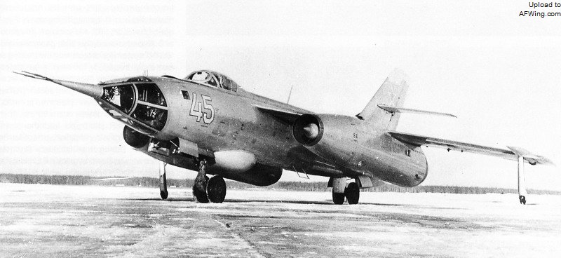 雅克-28R侦察型原型机