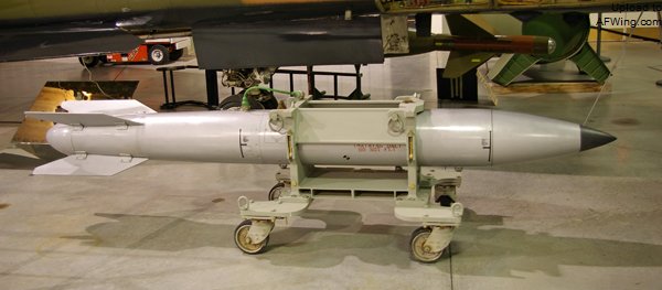 驻英国的F-111E/F可以挂B43、B57和B61核弹