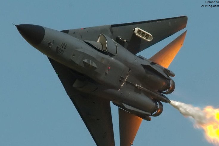 挂SUU-20的F-111