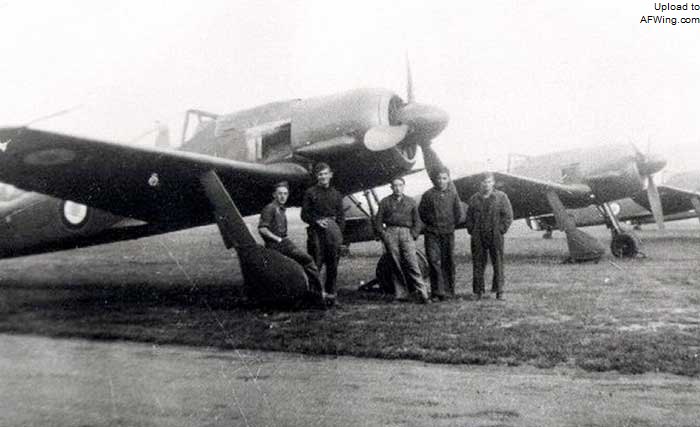 战后不久，法国空军就装备了Fw 190战斗机，法国编号NC.900。在1945年~1946年间法国克拉旺的国营中央飞机制造公司制造了65架Fw 190。1944年10月盟军占领了克拉旺的德国空军维修厂（也就是第918营，曾有600~900名工人在此工作）。当时厂里有127个Fw 190机身和162套Fw 190 A-4、A-5和A-8的机翼。盟军又在多尔多涅省发现了约100台BMW801发动机，于是法国打算用这些备件组装出125架飞机，编号AACr-6或NC.900。1945年3月1日第一架NC.900首飞，新飞机的问题很多，因为许多机身部件遭到了破坏，再加上用再生金属制造的部件，许多飞机的质量很差。法国空军的Fw 190只服役了几年就被更先进的战机取代。装备NC.900的主要部队有GC 111/5&ldquo;诺曼底-涅曼&rdquo;中队，但也仅仅接收了14架NC.900，只服役了18个月。剩余的51架NC.900大部分分配给布雷蒂尼的试飞中心。1949年6月22日NC.900进行了最后一次飞行。