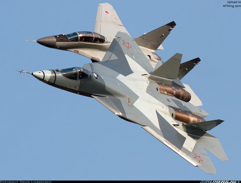 T-50和米格-35的镀膜座舱盖