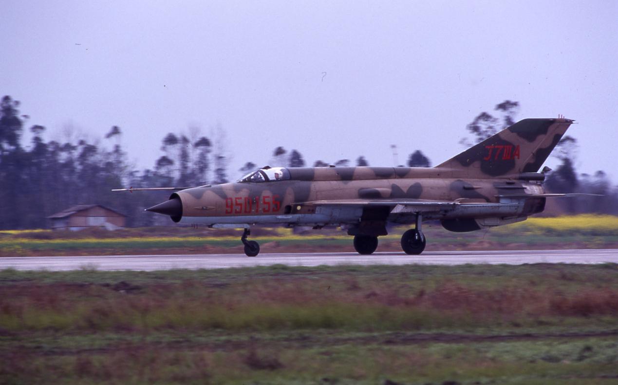 歼-7IIIA（歼-7D）