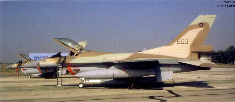 1991年8月22日，101中队接受首批2架F-16C Blk40（闪电II502和503）