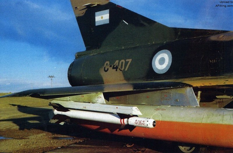 挂&ldquo;蜻蜓II&rdquo;红外导弹的&ldquo;短剑&rdquo;C-407号
